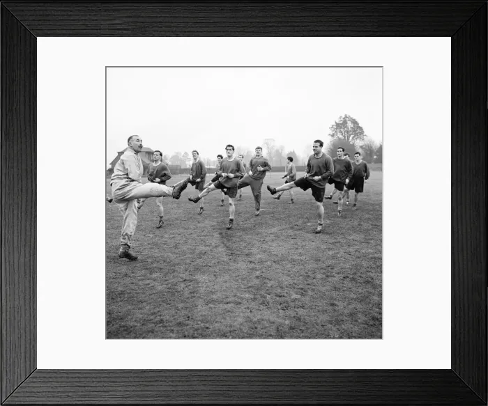 Framed Print : Southampton FC, team training session ahead of fa cup match against Watford Framed Print : Southampton FC, team training session ahead of fa cup match against Watford