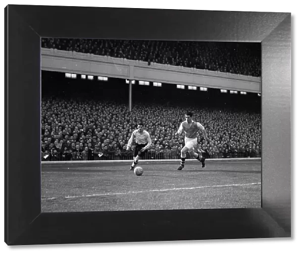 Arsenal v Cardiff City Action including Trevor Ford 11th November 1950