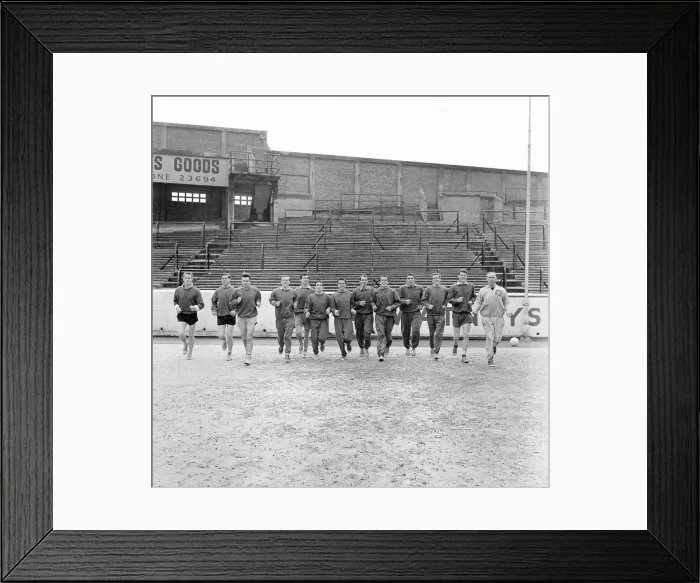 Framed Print : Southampton Football Players, Training Session, 15th March 1963 Framed Print : Southampton Football Players, Training Session, 15th March 1963