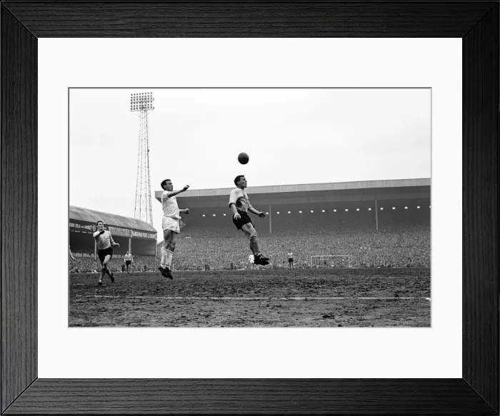 Framed Print : Derek Reeves Manchester United v Southampton, FA Cup semi final match at Villa Park Framed Print : Derek Reeves Manchester United v Southampton, FA Cup semi final match at Villa Park