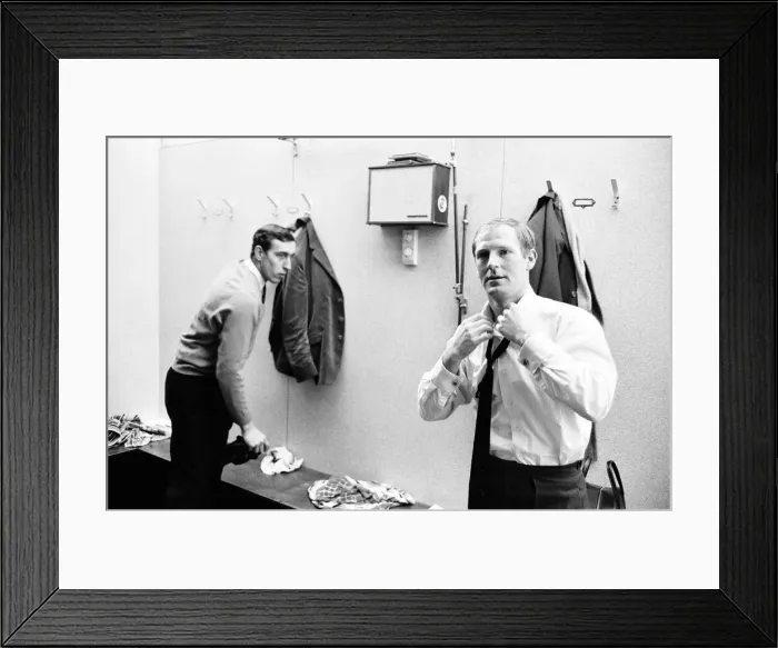 Framed Print : Frank Saul arrives at Southampton, and Martin Chivers leaves Framed Print : Frank Saul arrives at Southampton, and Martin Chivers leaves