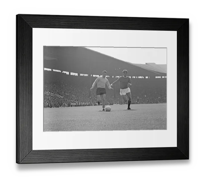 Framed Print : Manchester United 1-4 Southampton, league match at Old Trafford Framed Print : Manchester United 1-4 Southampton, league match at Old Trafford