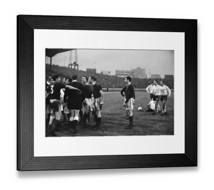 Framed Print : Inter Cities Fairs Cup Semi Final Second Leg match at Stamford Bridge Framed Print : Inter Cities Fairs Cup Semi Final Second Leg match at Stamford Bridge