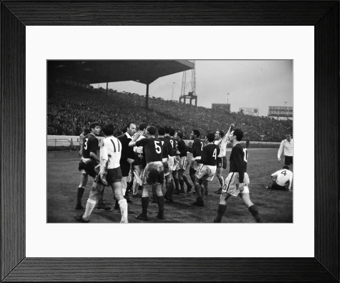 Framed Print : Inter Cities Fairs Cup Semi Final Second Leg match at Stamford Bridge Framed Print : Inter Cities Fairs Cup Semi Final Second Leg match at Stamford Bridge