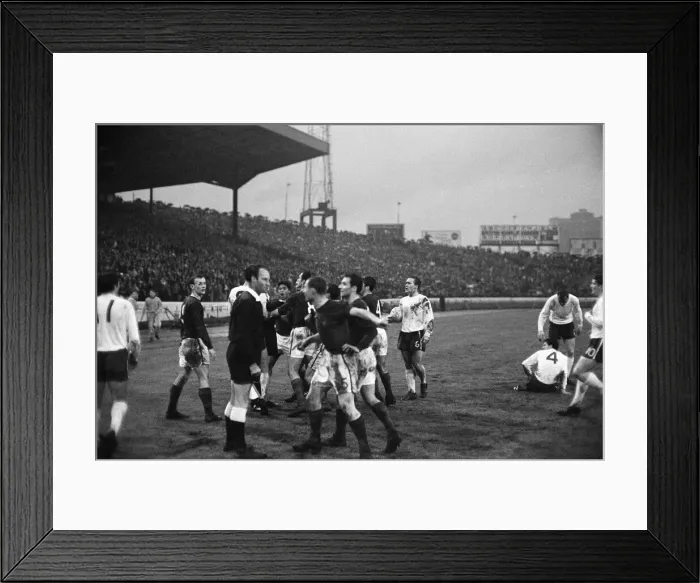 Framed Print : Inter Cities Fairs Cup Semi Final Second Leg match at Stamford Bridge Framed Print : Inter Cities Fairs Cup Semi Final Second Leg match at Stamford Bridge