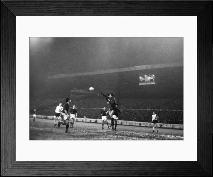 Framed Print : Inter Cities Fairs Cup Semi Final Second Leg match at Stamford Bridge Framed Print : Inter Cities Fairs Cup Semi Final Second Leg match at Stamford Bridge