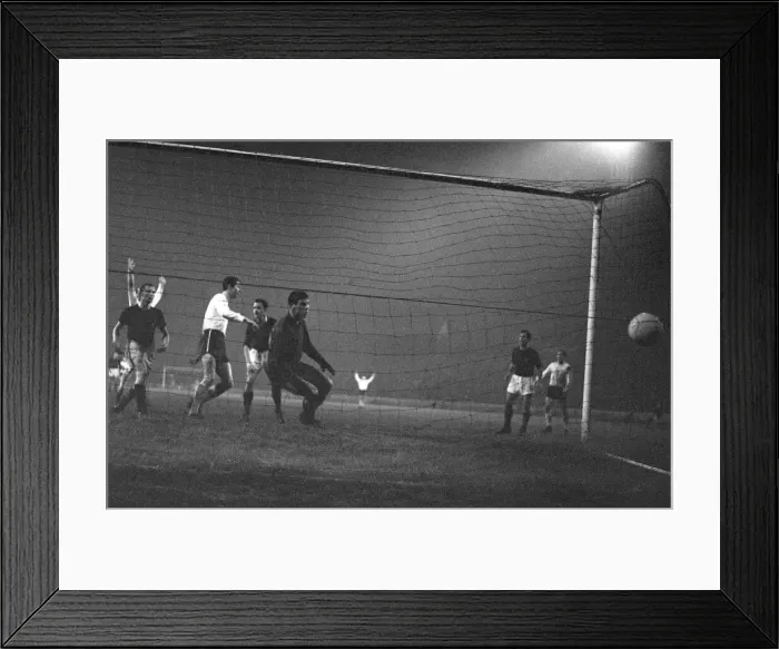 Framed Print : Inter Cities Fairs Cup Semi Final Second Leg match at Stamford Bridge