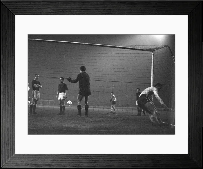 Framed Print : Inter Cities Fairs Cup Semi Final Second Leg match at Stamford Bridge Framed Print : Inter Cities Fairs Cup Semi Final Second Leg match at Stamford Bridge