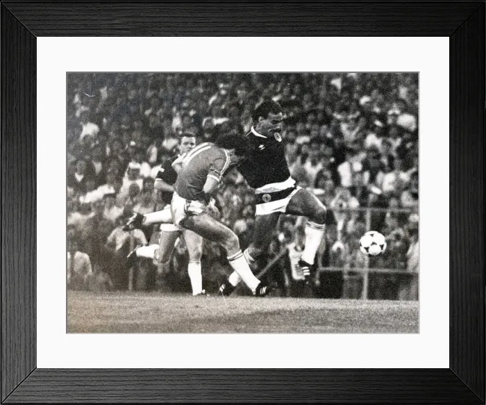 Framed Print : Sport - Football - Wales v Scotland - World Cup Qualifying match - 10th September 1985