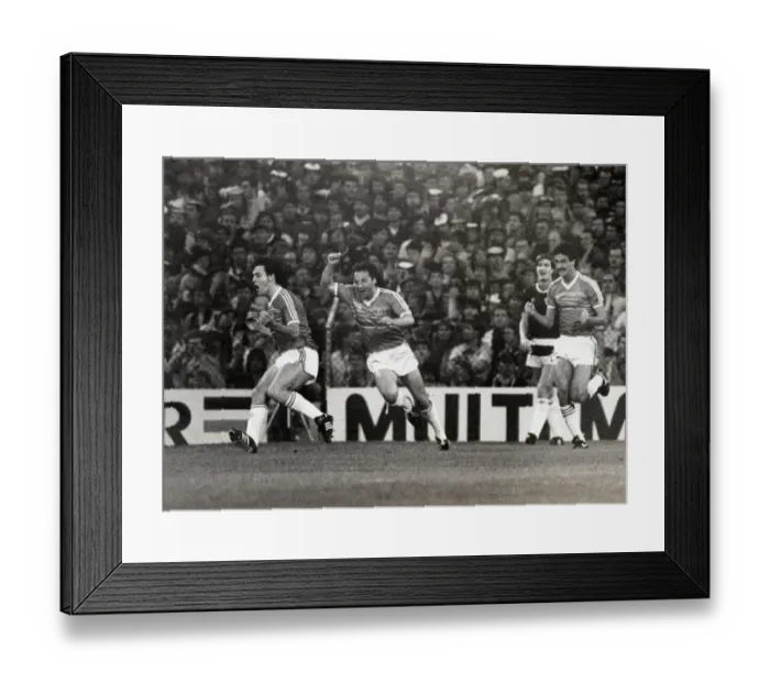 Framed Print : Sport - Football - Wales v Scotland - World Cup Qualifying match - 10th September 1985
