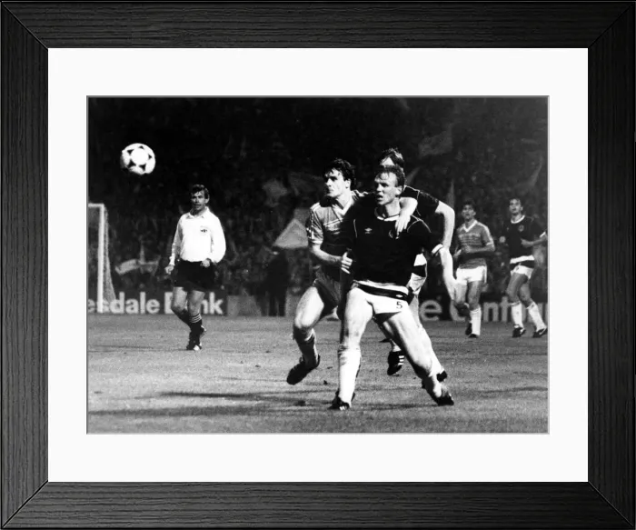 Framed Print : Sport - Football - Wales v Scotland - World Cup Qualifying match - 10th September 1985 Framed Print : Sport - Football - Wales v Scotland - World Cup Qualifying match - 10th September 1985