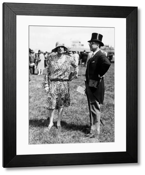 Framed Print : Anthony de Rothschild and wife at Epsom Derby 1920 s Framed Print : Anthony de Rothschild and wife at Epsom Derby 1920 s