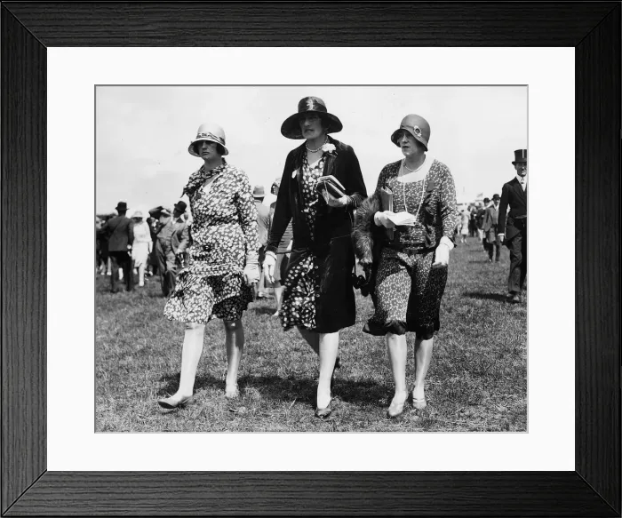 Framed Print : Mrs Lambton (centre) wife of the racehorse trainer 1920 Framed Print : Mrs Lambton (centre) wife of the racehorse trainer 1920