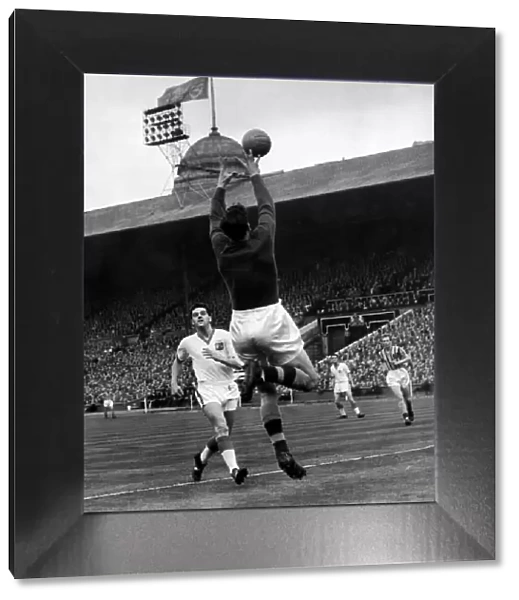 1957 FA Cup Final at Wembley Stadium. Aston Villa 2 v Manchester United 1
