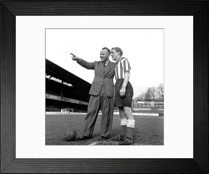 Framed Print : Bill Dodgin, Southampton FC Manager, January 1946 to August 1949, pictured Circa 1948 Framed Print : Bill Dodgin, Southampton FC Manager, January 1946 to August 1949, pictured Circa 1948