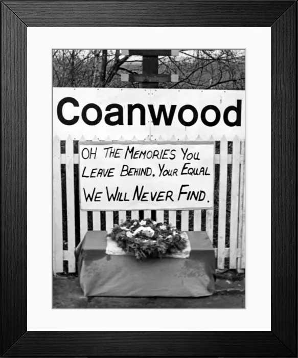 Framed Print : A coffing has been laid beside the track at Coanwood Station on the Haltwhistle to Alston Framed Print : A coffing has been laid beside the track at Coanwood Station on the Haltwhistle to Alston