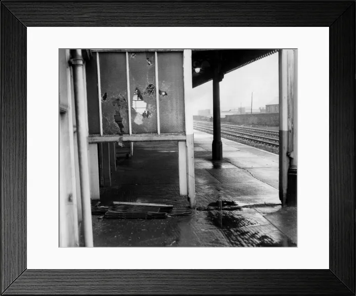 Framed Print : The derelict Felling Railway Station which has been vandalised on 14th January 1979 Framed Print : The derelict Felling Railway Station which has been vandalised on 14th January 1979
