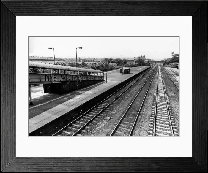 Framed Print : A general view of the graffiti covered Pelaw Railway Station on 30th June 1976