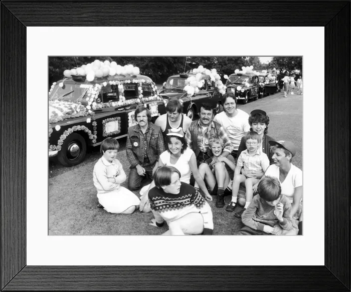 Framed Print : Trafford Taxi Drivers Organisation for Handicapped Children, annual outing Framed Print : Trafford Taxi Drivers Organisation for Handicapped Children, annual outing