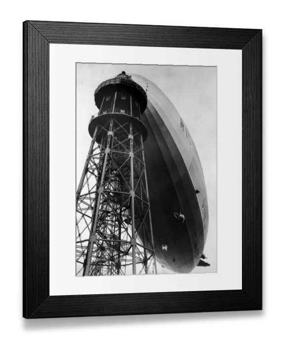 Framed Print : The Airship R101 seen here attached to the mooring tower at Cardington prior to its first
