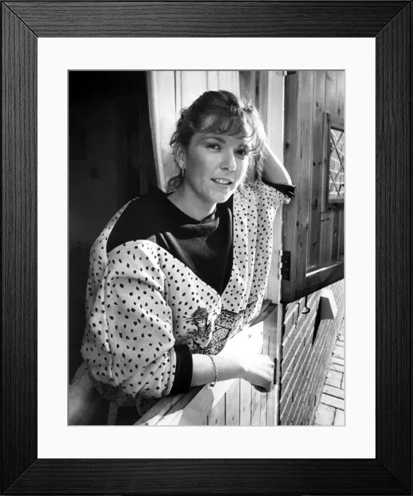 Framed Print : Athlete Steve Cram Steve Cram at home with his wife Karen 4 November 1986 Framed Print : Athlete Steve Cram Steve Cram at home with his wife Karen 4 November 1986