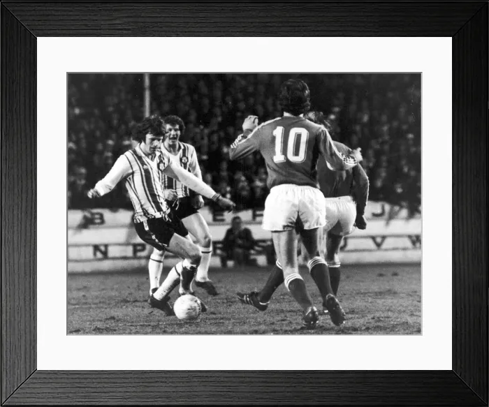 Framed Print : Southampton 2-1 Anderlecht, European Cup Winners Cup 2nd leg match at The Dell Framed Print : Southampton 2-1 Anderlecht, European Cup Winners Cup 2nd leg match at The Dell