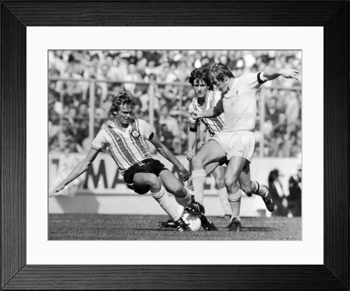 Framed Print : Southampton 3-2 Liverpool, league match at The Dell, Saturday 1st September 1979 Framed Print : Southampton 3-2 Liverpool, league match at The Dell, Saturday 1st September 1979