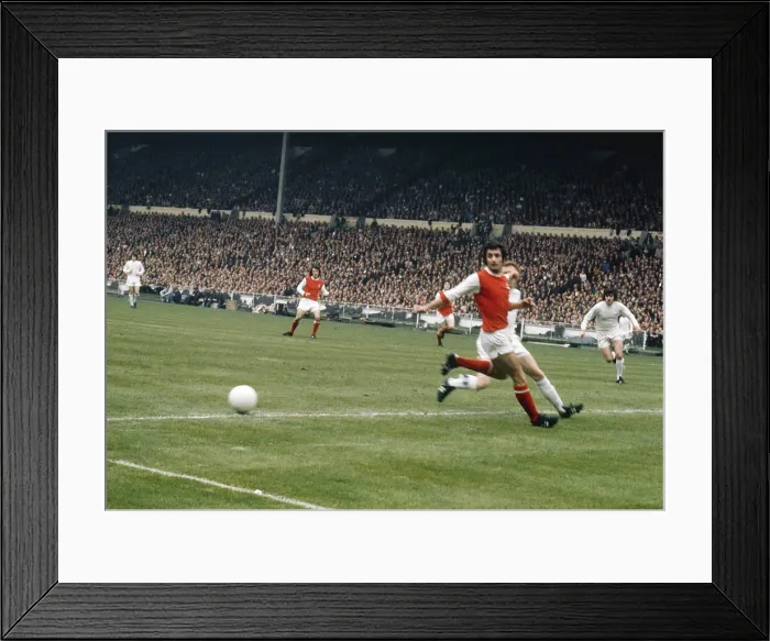 Framed Print : FA Cup Final at Wembley Stadium. Leeds 1 v Arsenal 0. 6th May 1972 Frank
