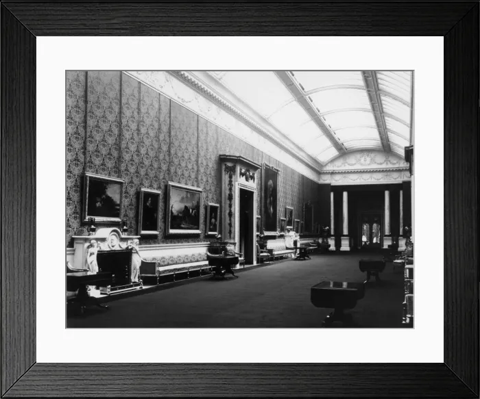 Framed Print : Interior view of Buckingham Palace showing the Long Gallery. Circa 1960 Framed Print : Interior view of Buckingham Palace showing the Long Gallery. Circa 1960