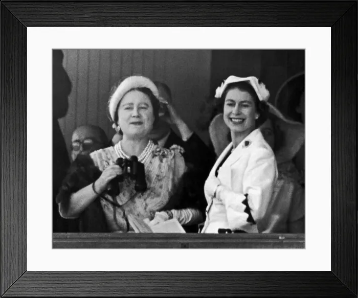 Framed Print : Her Majesty Queen Elizabeth II watches the horseracing from the Royal Box at Ascot