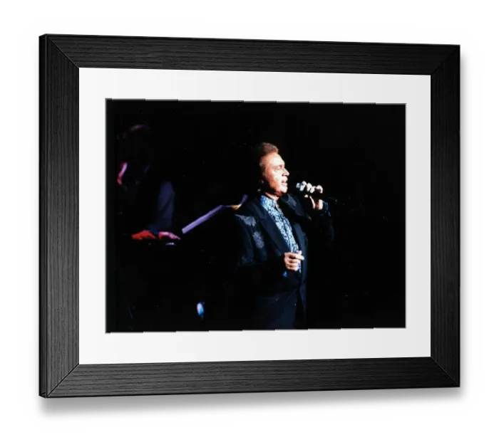 Framed Print : Pop singer Engelbert Humperdinck in concert in Cardiff - 8th February 1998 Framed Print : Pop singer Engelbert Humperdinck in concert in Cardiff - 8th February 1998