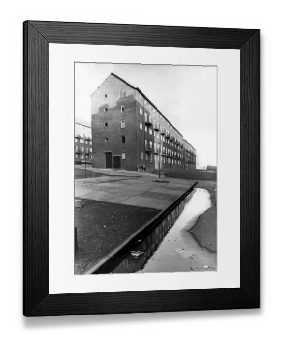 Framed Print : The Noble Street flats Housing Estate in Scotswood, Newcastle Framed Print : The Noble Street flats Housing Estate in Scotswood, Newcastle