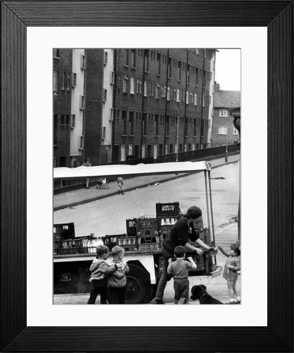 Framed Print : The Noble Street flats Housing Estate in Scotswood, Newcastle Framed Print : The Noble Street flats Housing Estate in Scotswood, Newcastle