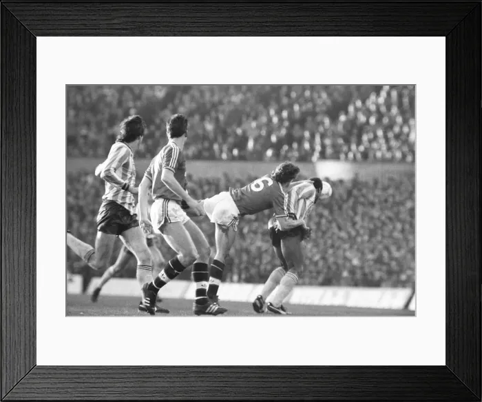 Framed Print : Coventry City v Manchester United in the FA Cup 4th round