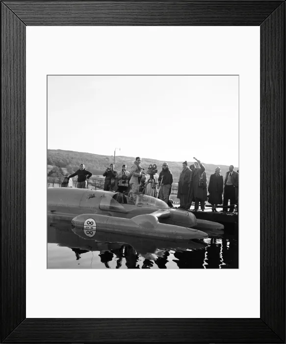 Framed Print : Donald Campbell, at Coniston Water, 7th November 1957. Donald Campbell