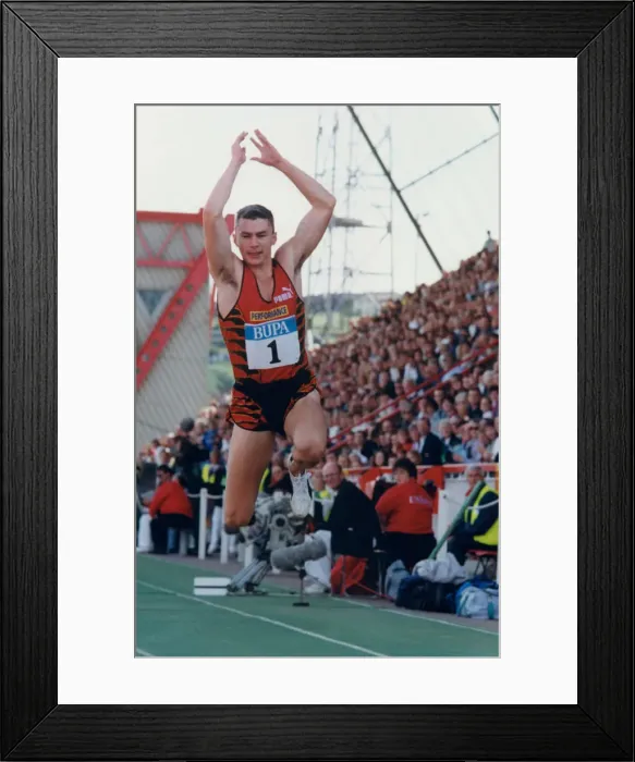 Framed Print : Athlete Jonathan Edwards Jonathan Edwards competes in the Triple Jump Framed Print : Athlete Jonathan Edwards Jonathan Edwards competes in the Triple Jump