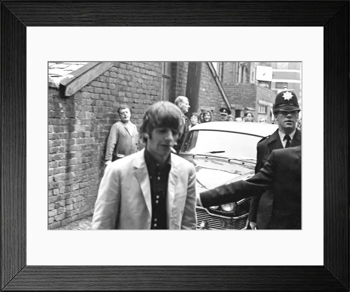 Framed Print : Premier of A Hard Days Night, crowds gather to catch sight of