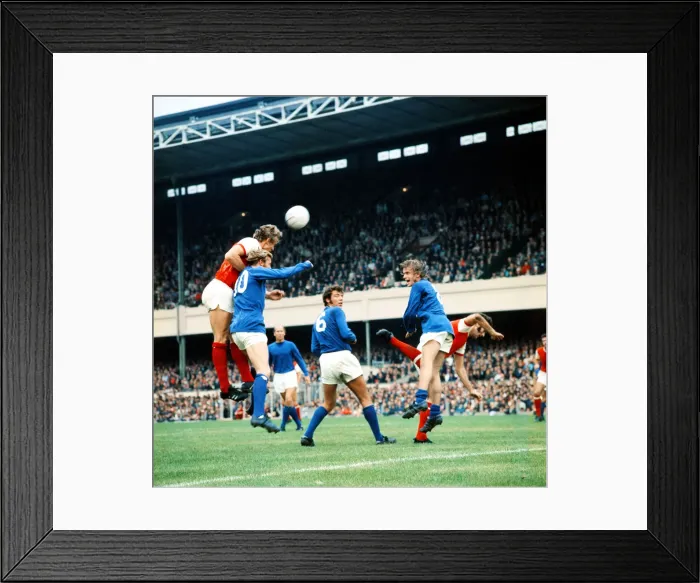 Framed Print : English League Division One match at Highbury. Arsenal 4 v Manchester United 0 Framed Print : English League Division One match at Highbury. Arsenal 4 v Manchester United 0