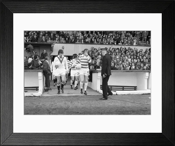 Framed Print : Celtic 3-1 Airdrie, Scottish FACup Final, Hampden Park, Glasgow, Scotland Framed Print : Celtic 3-1 Airdrie, Scottish FACup Final, Hampden Park, Glasgow, Scotland