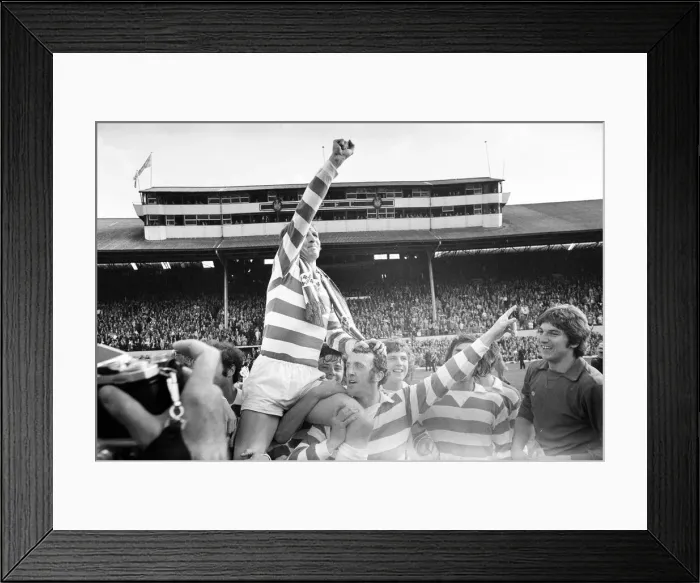 Framed Print : Celtic 3-1 Airdrie, Scottish FACup Final, Hampden Park, Glasgow, Scotland Framed Print : Celtic 3-1 Airdrie, Scottish FACup Final, Hampden Park, Glasgow, Scotland