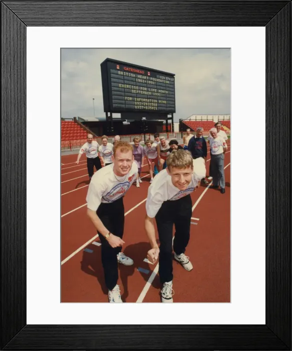 Framed Print : Athlete Steve Cram Steve Cram and David Sharpe line up to give their Framed Print : Athlete Steve Cram Steve Cram and David Sharpe line up to give their
