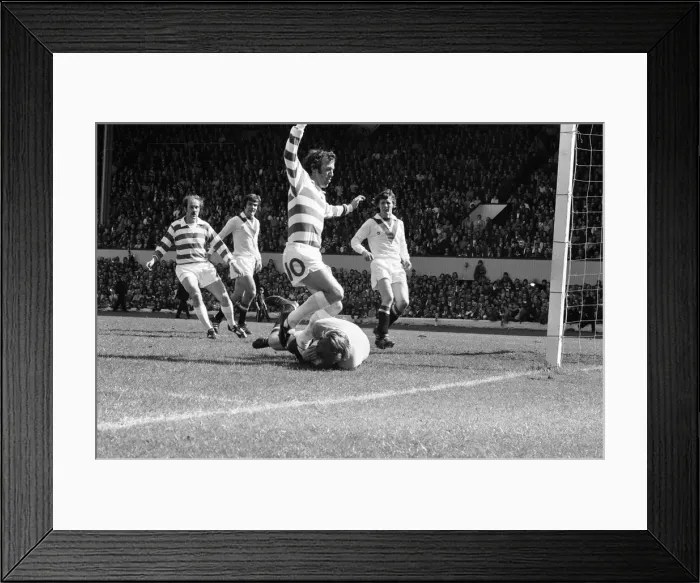 Framed Print : Celtic 3-1 Airdrie, Scottish FACup Final, Hampden Park, Glasgow, Scotland Framed Print : Celtic 3-1 Airdrie, Scottish FACup Final, Hampden Park, Glasgow, Scotland