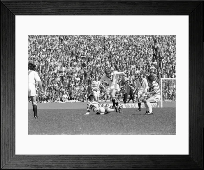Framed Print : Celtic 3-1 Airdrie, Scottish FACup Final, Hampden Park, Glasgow, Scotland