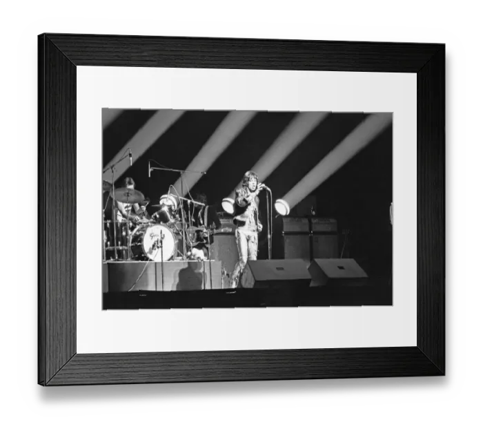 Framed Print : Rolling Stones on stage in concert at Earls Court. 23rd May 1976 Framed Print : Rolling Stones on stage in concert at Earls Court. 23rd May 1976