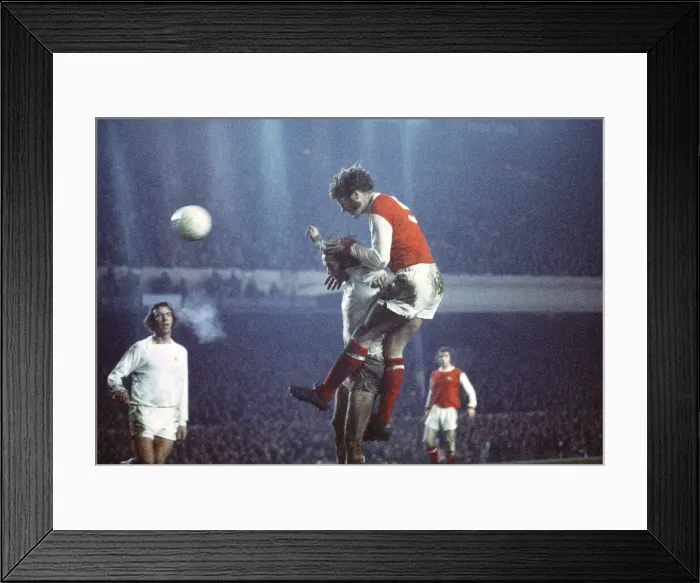 Framed Print : English League Division One match at Highbury. Arsenal 3 v Manchester United 1 Framed Print : English League Division One match at Highbury. Arsenal 3 v Manchester United 1