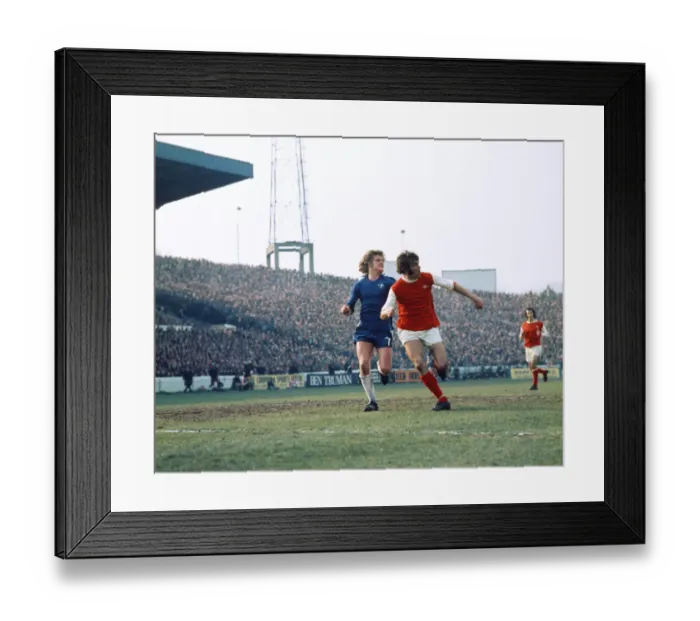 Framed Print : FA Cup Quarter Final match at Stamford Bridge. Chelsea 2 v Arsenal 2 Framed Print : FA Cup Quarter Final match at Stamford Bridge. Chelsea 2 v Arsenal 2
