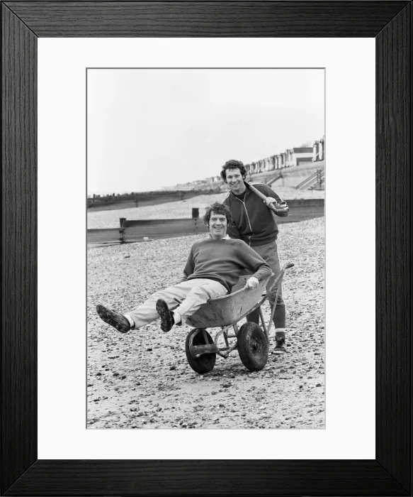 Framed Print : Southampton FC training in Frinton, Essex. Southampton FC Manager