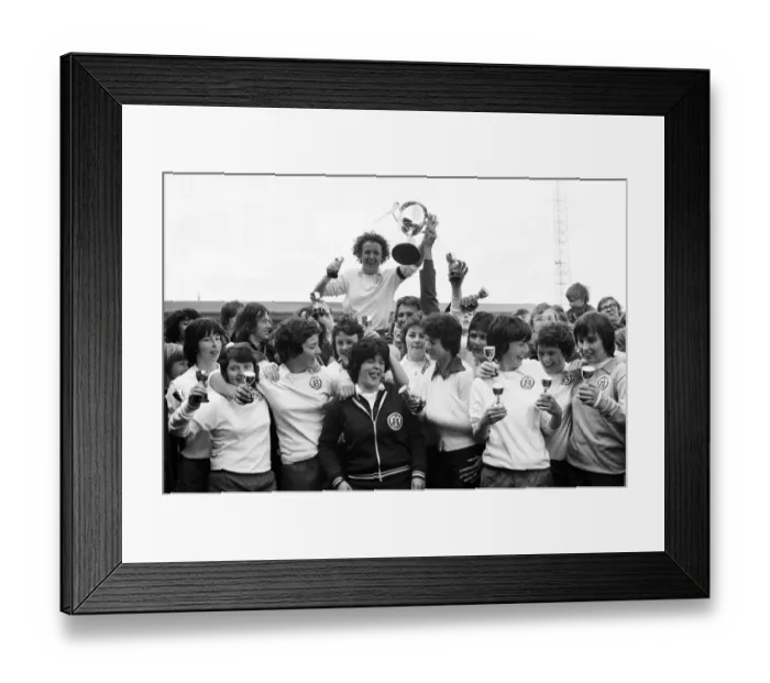 Framed Print : Southampton 2-1 Queens Park Rangers. A. E. T. Ladies FA Cup Final at Bedford Town