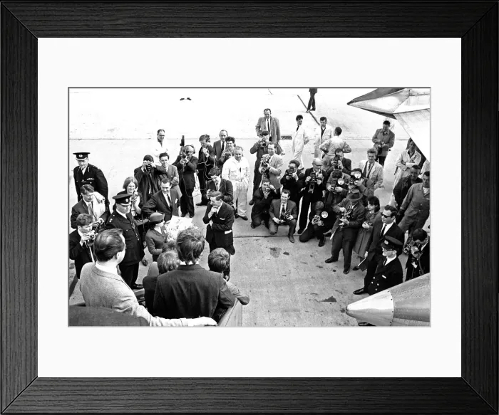 Framed Print : Northern Premier of A Hard Days Night'. Fans line up along the streets in Framed Print : Northern Premier of A Hard Days Night'. Fans line up along the streets in