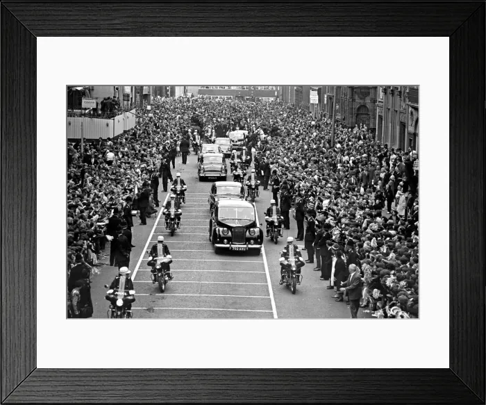 Framed Print : Northern Premier of A Hard Days Night'. Fans line up along the streets in Framed Print : Northern Premier of A Hard Days Night'. Fans line up along the streets in